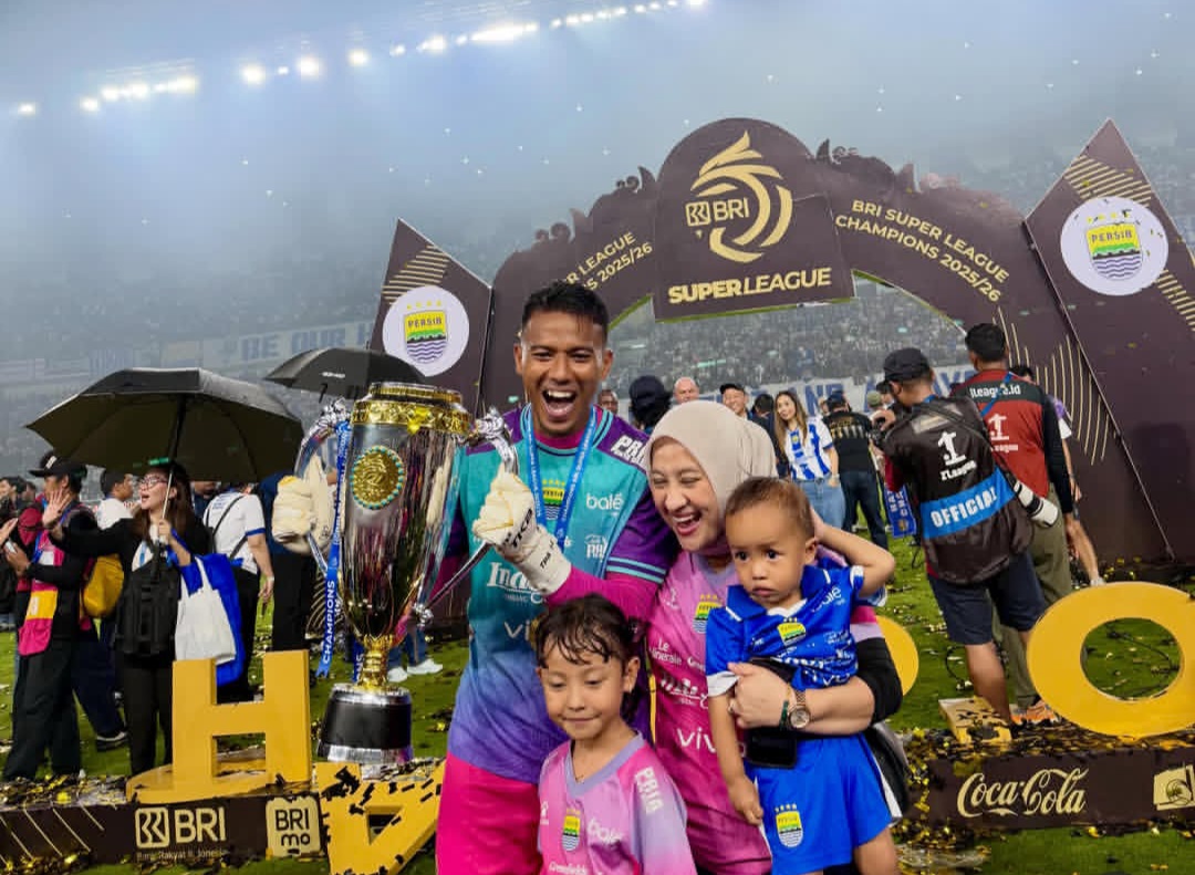 Teja Paku Alam Merayakan Hattrick Juara Liga 1 Musim 2025/2026(Foto: Instagram Teja Paku Alam)
